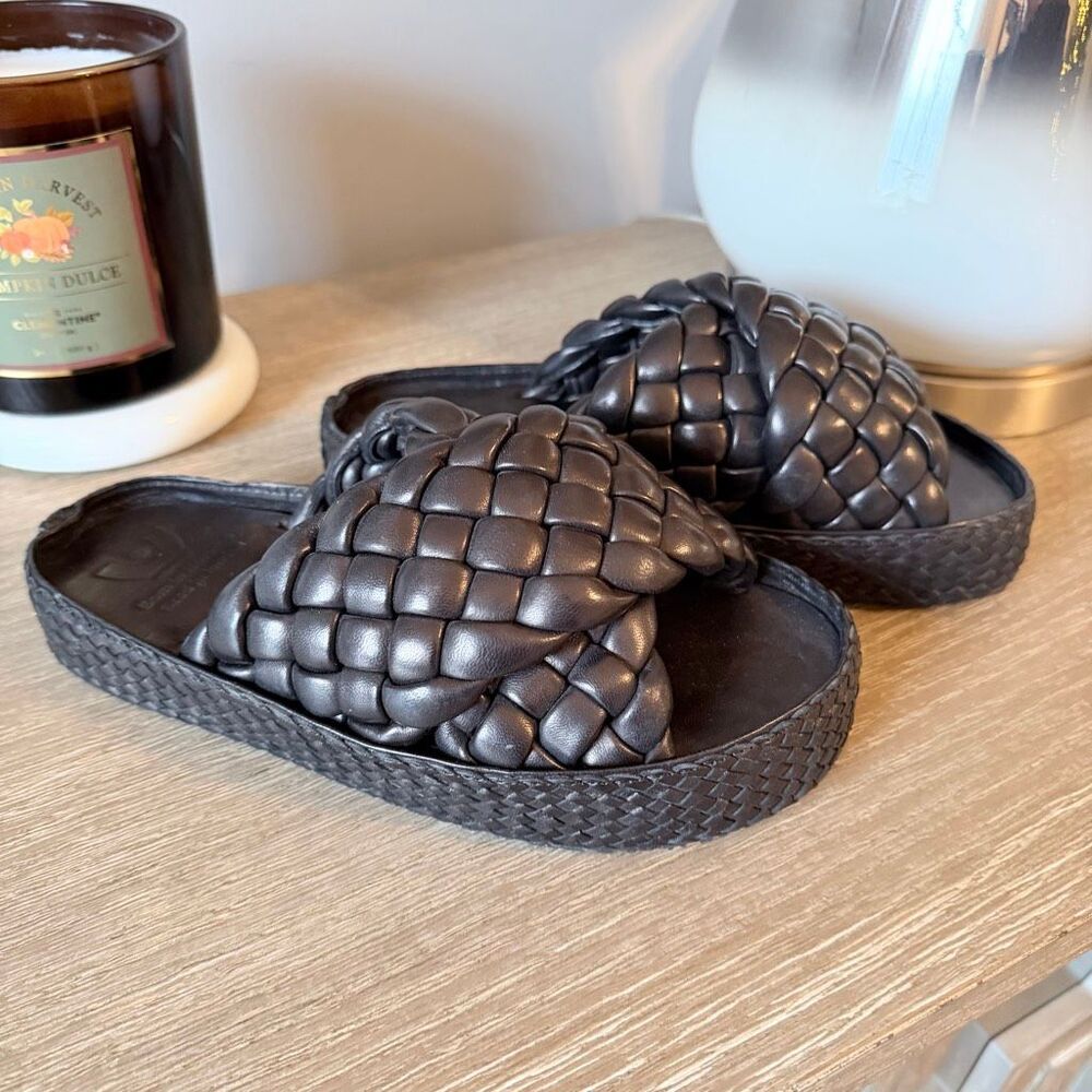 Born in Morocco‎ Maid in Spain Black Sandals Size 37 / 6.5